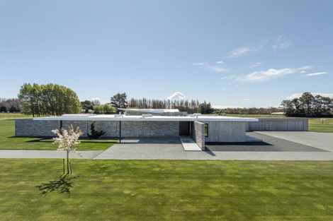 Photo of property in 400 Pound Road, Yaldhurst, Christchurch, 7676