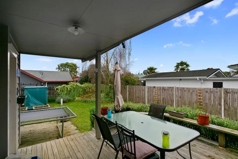 Photo of property in 233 Shakespeare Street, Leamington, Cambridge, 3432