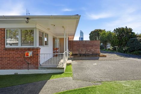Photo of property in 1/13 Esmonde Road, Takapuna, Auckland, 0622