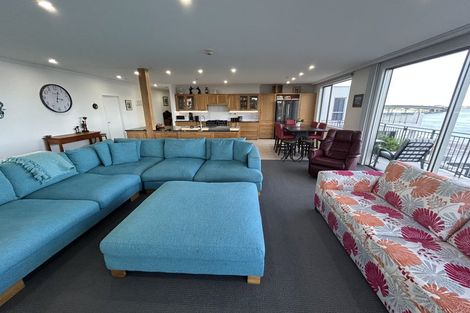 Photo of property in 2/51 Dive Crescent, Tauranga, 3110