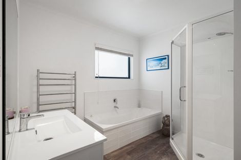 Photo of property in 12 Rata Lane, Paeroa, 3600