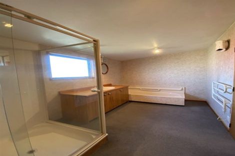 Photo of property in 2/5 Derenzy Place, Avonhead, Christchurch, 8042