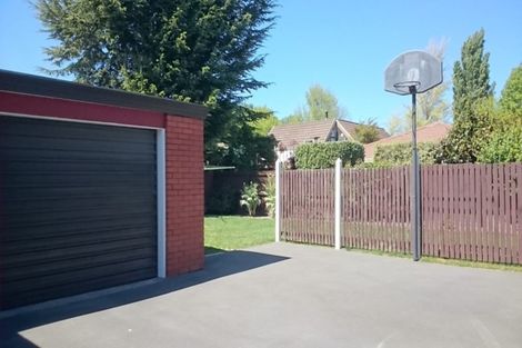 Photo of property in 23 Lodge Place, Ilam, Christchurch, 8041