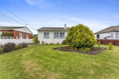 Photo of property in 15 Burcham Street, Taita, Lower Hutt, 5011