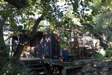 Photo of property in 23 Hawkhurst Road, Lyttelton, 8082