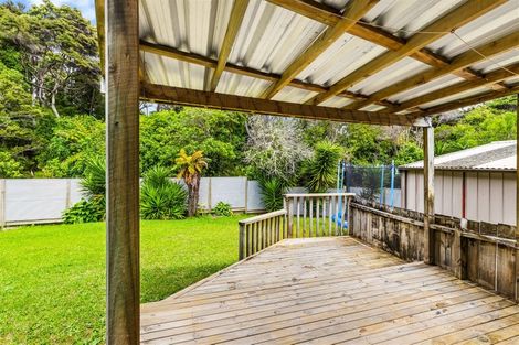 Photo of property in 16 Thistledew Place, Bayview, Auckland, 0629