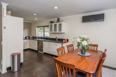 Photo of property in 386b Te Moana Road, Waikanae, 5036