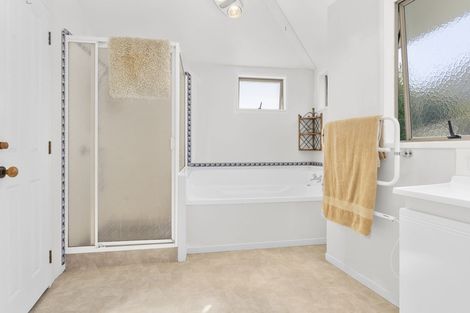 Photo of property in 1/10 Norman Road, Hauraki, Auckland, 0622