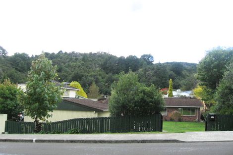 Photo of property in 71 Blue Mountains Road, Pinehaven, Upper Hutt, 5019
