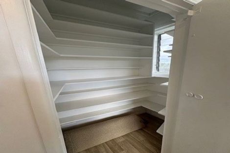 Photo of property in 282 Great North Road, Henderson, Auckland, 0612