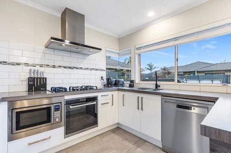 Photo of property in 159 Evans Road, Papamoa Beach, Papamoa, 3118