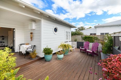 Photo of property in 5a Camden Street, Feilding, 4702