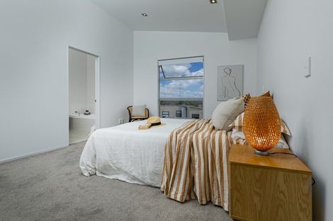 Photo of property in 14/40 Scarlet Oak Drive, Schnapper Rock, Auckland, 0632