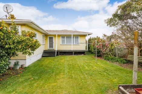 Photo of property in 18 Antrim Place, Hokowhitu, Palmerston North, 4410