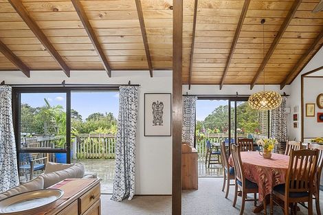 Photo of property in 9 Woodlands Avenue, Snells Beach, 0920