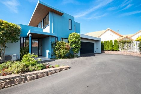 Photo of property in 7 Hikanui Place, Havelock North, 4130