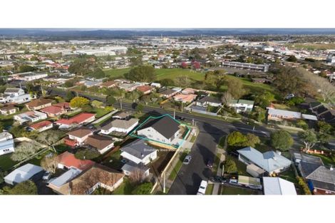 Photo of property in 1a Lincoln Road, Bluff Hill, Napier, 4110