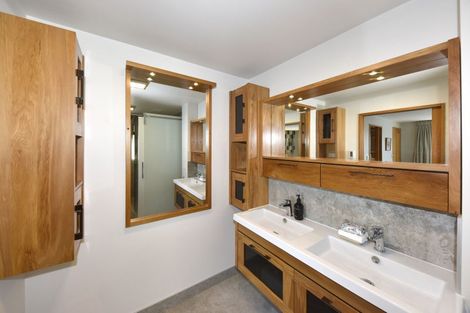 Photo of property in 12 Overdale Drive, Cashmere, Christchurch, 8022