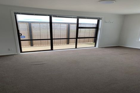Photo of property in 74a Cambridge Terrace, Waterloo, Lower Hutt, 5011
