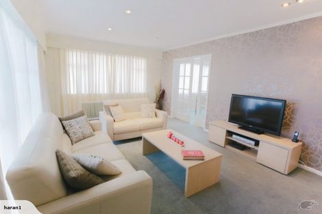 Photo of property in 12 Redwood Avenue, Tawa, Wellington, 5028