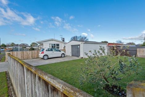 Photo of property in 46 Sutherland Crescent, Westbrook, Palmerston North, 4412