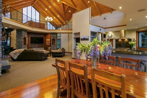 Photo of property in 121 Highland Drive, Acacia Bay, Taupo, 3385