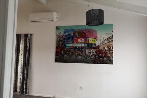 Photo of property in 1/46 Chippendale Crescent, Birkdale, Auckland, 0626