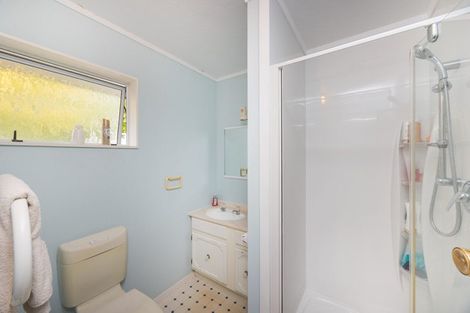 Photo of property in 6 Truscott Grove, Awapuni, Palmerston North, 4412