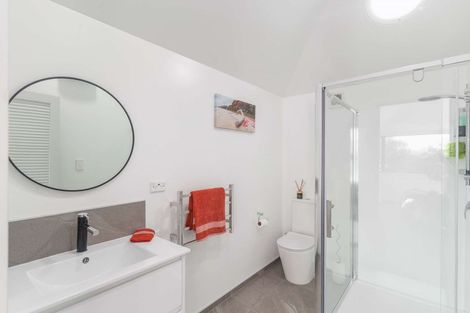 Photo of property in 66 Regency Crescent, Redwood, Christchurch, 8051