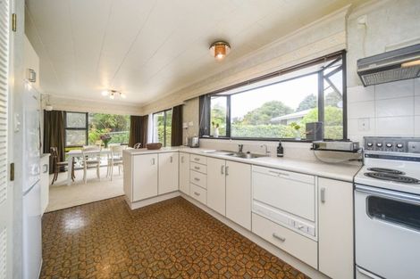 Photo of property in 18 Cecil Place, Cloverlea, Palmerston North, 4412