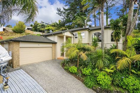 Photo of property in 9 Falstone Lane, Browns Bay, Auckland, 0630