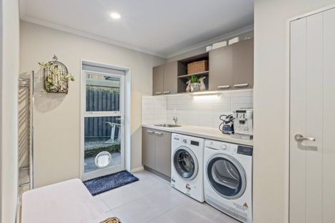 Photo of property in 54 Pohutukawa Avenue, Red Beach, 0932