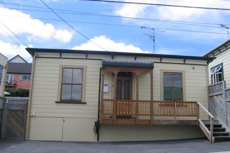Photo of property in 24 Moir Street, Mount Victoria, Wellington, 6011