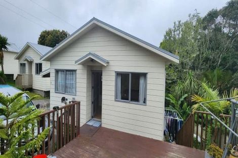 Photo of property in 26c Sunnyfield Crescent, Glenfield, Auckland, 0629