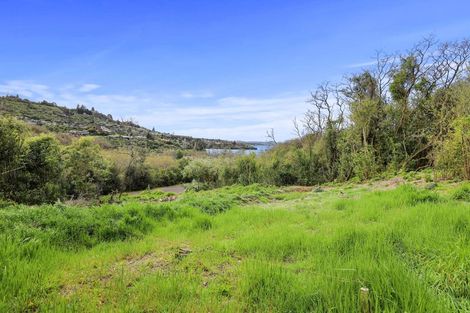 Photo of property in 7 Parawera Drive, Acacia Bay, Taupo, 3330