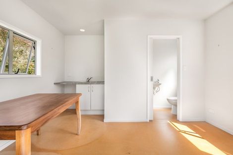 Photo of property in 218b Ocean Road, Whangamata, 3620