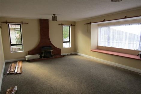 Photo of property in 12 Satara Crescent, Khandallah, Wellington, 6035