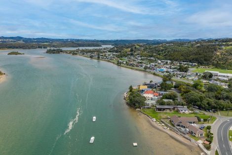 Photo of property in 1 Ewen Street, Ngunguru, Whangarei, 0173