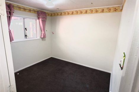 Photo of property in 68 Oreil Avenue, West Harbour, Auckland, 0618