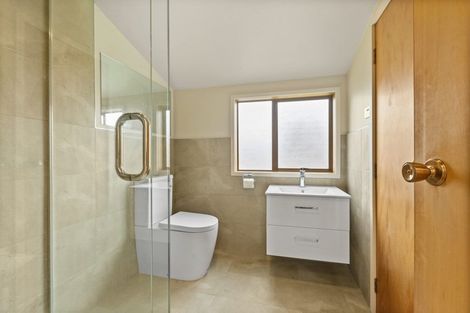 Photo of property in 1/51 Roseberry Avenue, Birkenhead, Auckland, 0626