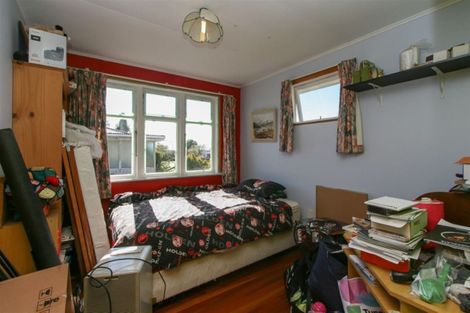 Photo of property in 12 Nikau Street, Inglewood, 4330