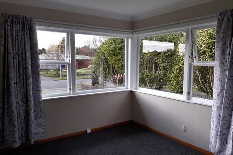 Photo of property in 14 Bond Street, Hokowhitu, Palmerston North, 4410