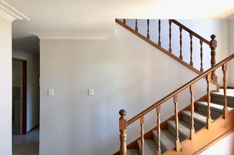 Photo of property in 1/150 Beach Road, Campbells Bay, Auckland, 0630