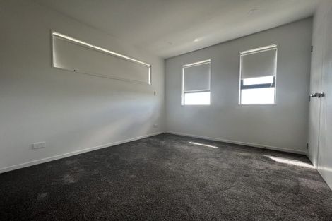 Photo of property in 1/43 Ranui Avenue, Ranui, Auckland, 0612