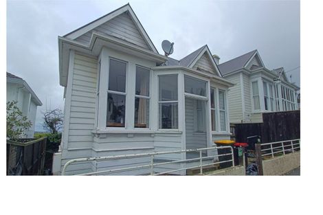 Photo of property in 140 London Street, Dunedin Central, Dunedin, 9016