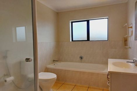 Photo of property in 7 Chayward Place, Mangere, Auckland, 2022