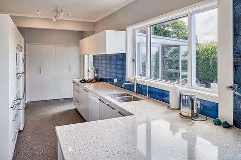 Photo of property in 102 Homebush Road, Khandallah, Wellington, 6035