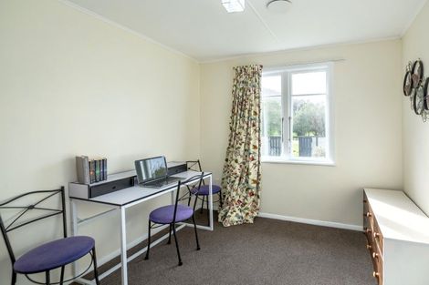 Photo of property in 22 Brandon Street, Featherston, 5710