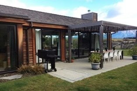 Photo of property in 6 Buckler Court, Jacks Point, Queenstown, 9371