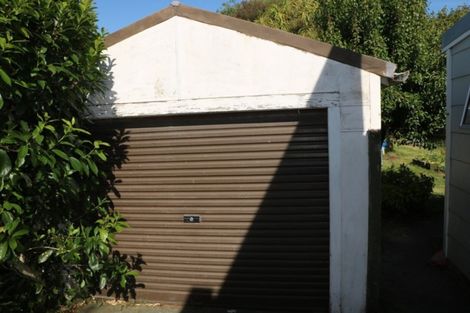 Photo of property in 12 Easton Street, Foxton, 4814